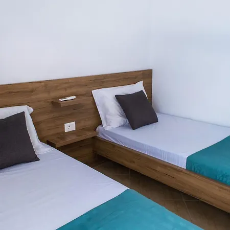 A Sea Side In Apartamento Vlorë